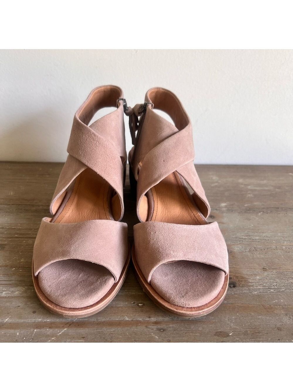 Sofft Women's Camille Stone Suede Heeled Shoe Size 9 #211A - Picture 2 of 11